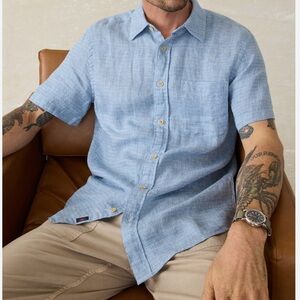 Faherty Light Blue Casual Button Down Shirt; size L